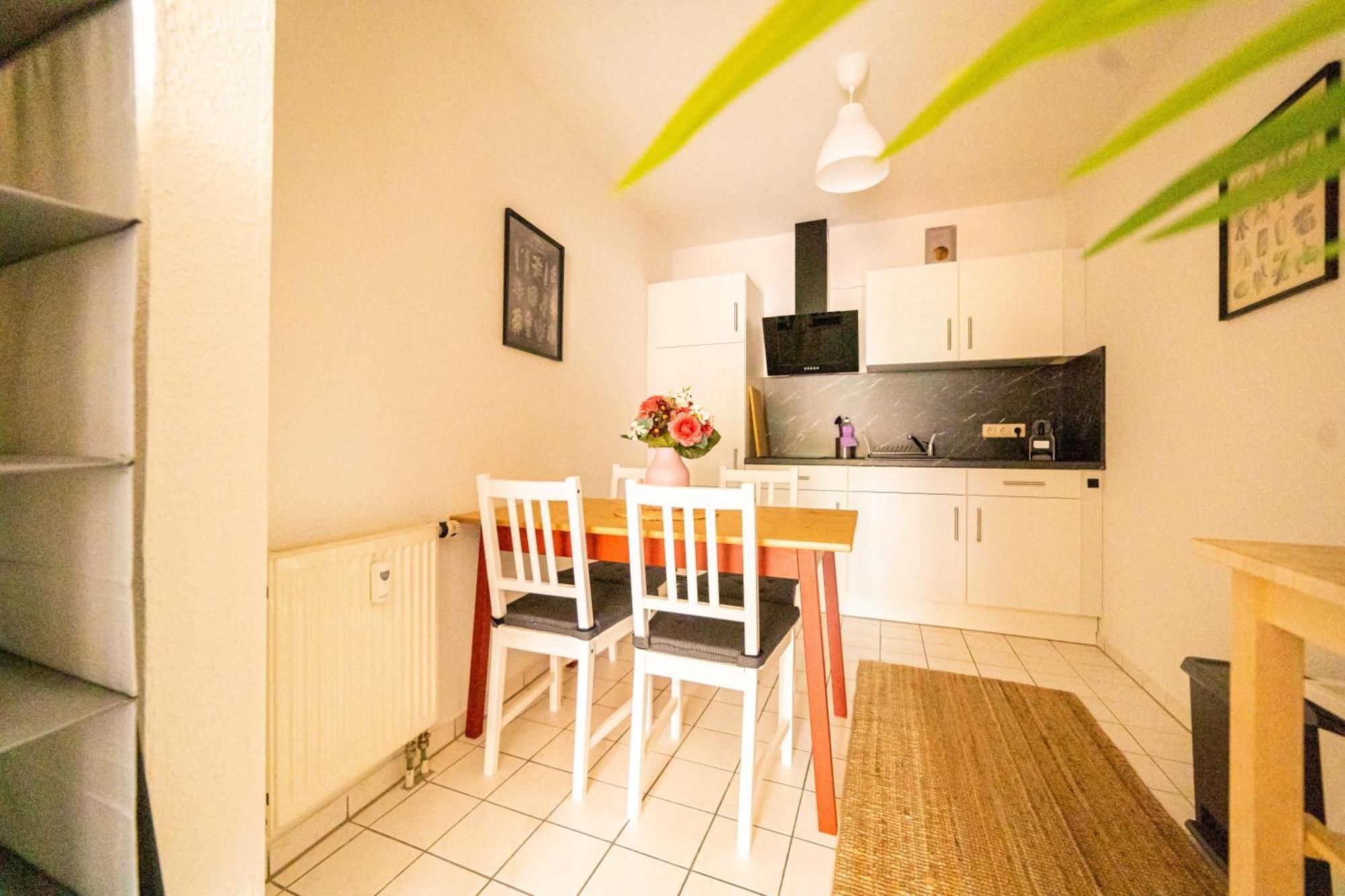 Fullhouse - Eisenach - K70 Apartments - Elevator - Balcony - Smarttv Buitenkant foto