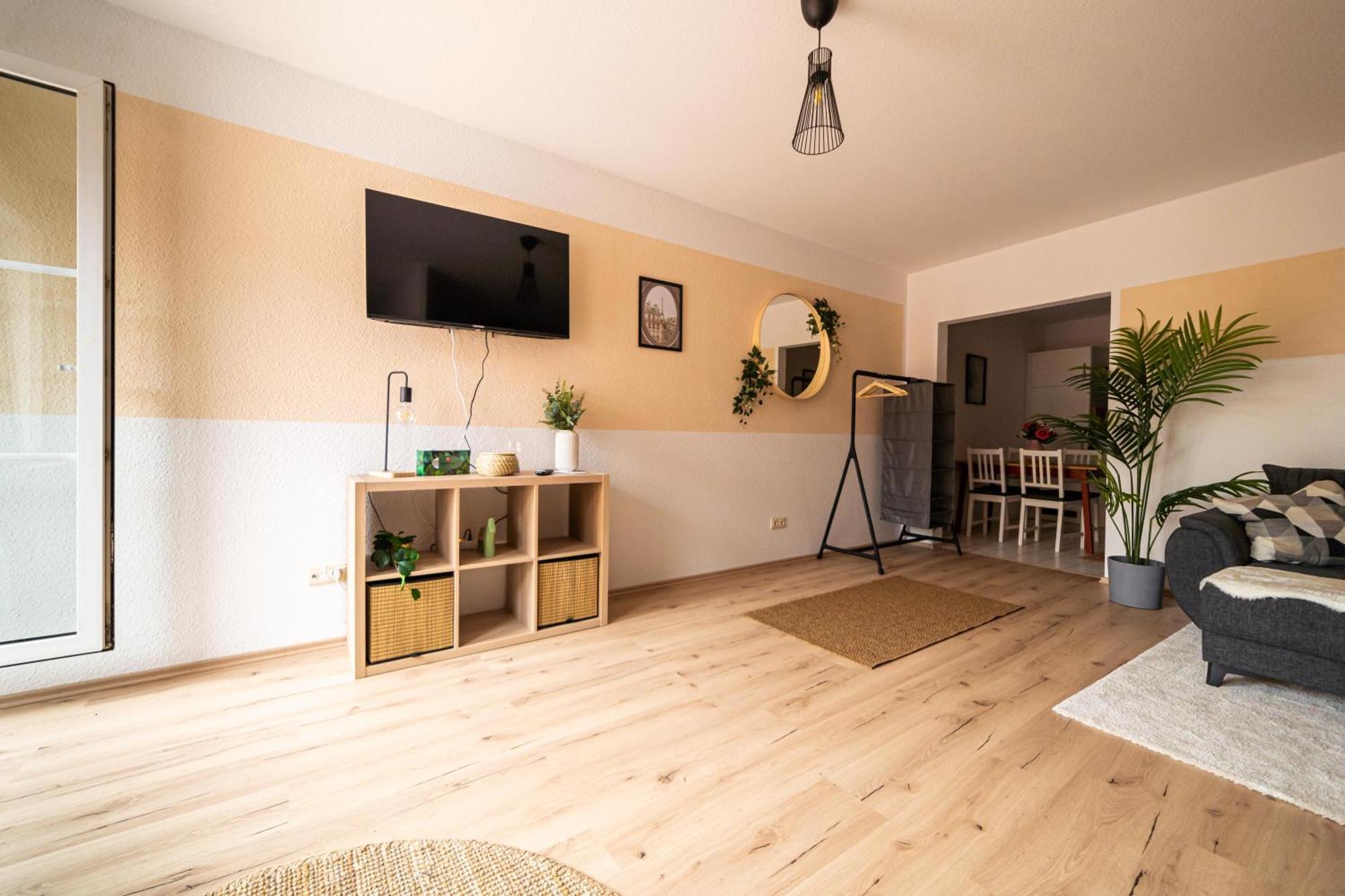 Fullhouse - Eisenach - K70 Apartments - Elevator - Balcony - Smarttv Buitenkant foto